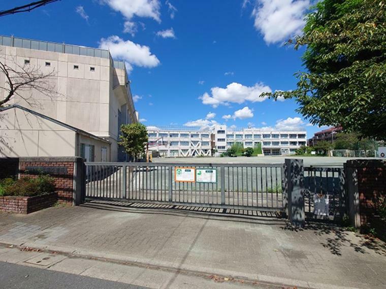 小学校 区立玉堤小学校