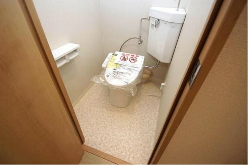 トイレ 温水洗浄機能付きトイレです！