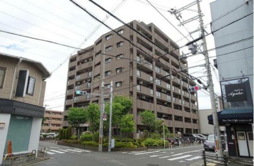 大阪メトロ御堂筋線「なかもず」駅徒歩10分に立地のマンションです。