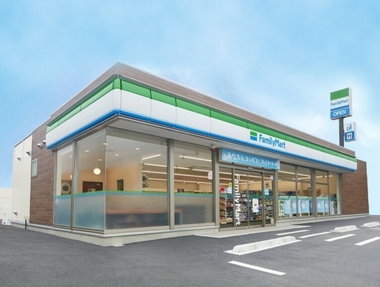 コンビニ ファミリーマート大府米田店