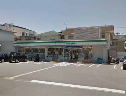 コンビニ ファミリーマート高知伊勢崎店