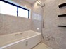 浴室 ゆったりと入れる1坪タイプのお風呂が魅力！便利な追い炊き機能付きです！