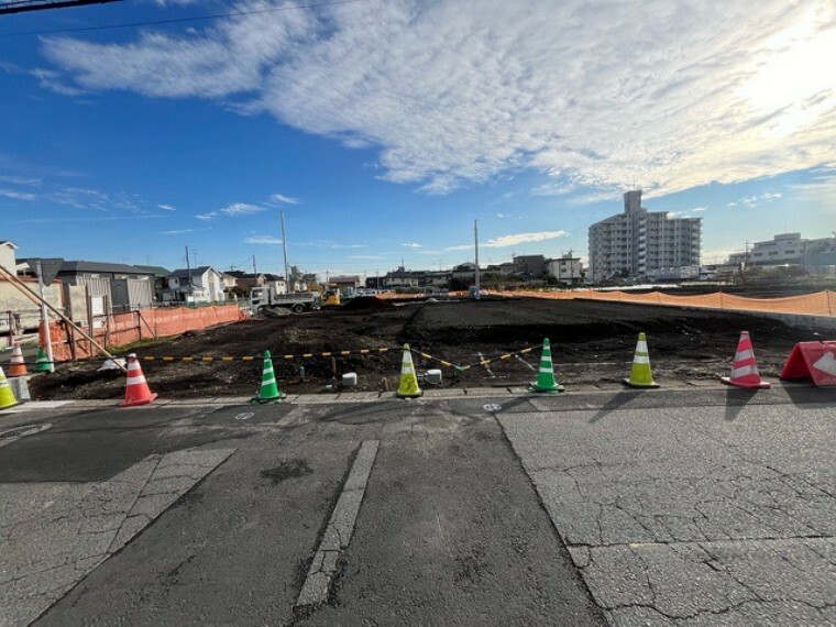 現況写真 販売されている全ての土地が、宅地用の土地であるとは限りません。都市計画法に基づき、基本的に住宅を建てることができるのは土地計画区であることに加え、市街化区域として定められている地域のみとなっています。