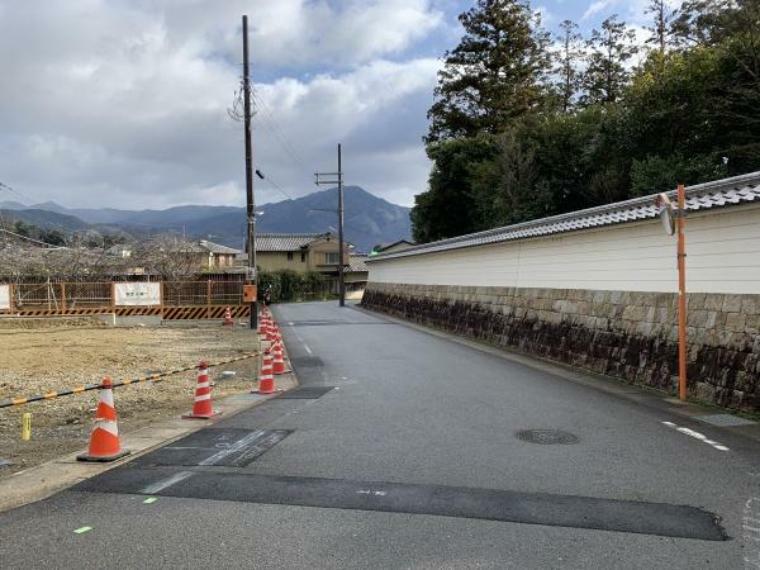 現況写真 道路から比叡山の眺め