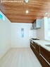 キッチン 豊富な収納スペースが整理整頓をサポートし、快適な調理環境を提供します。