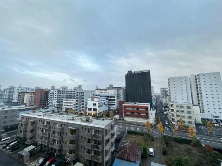 眺望 時の流れと共に装いを変える街の景観を独り占め。この街ならではの美しい風景を心ゆくまでお楽しみ下さい。