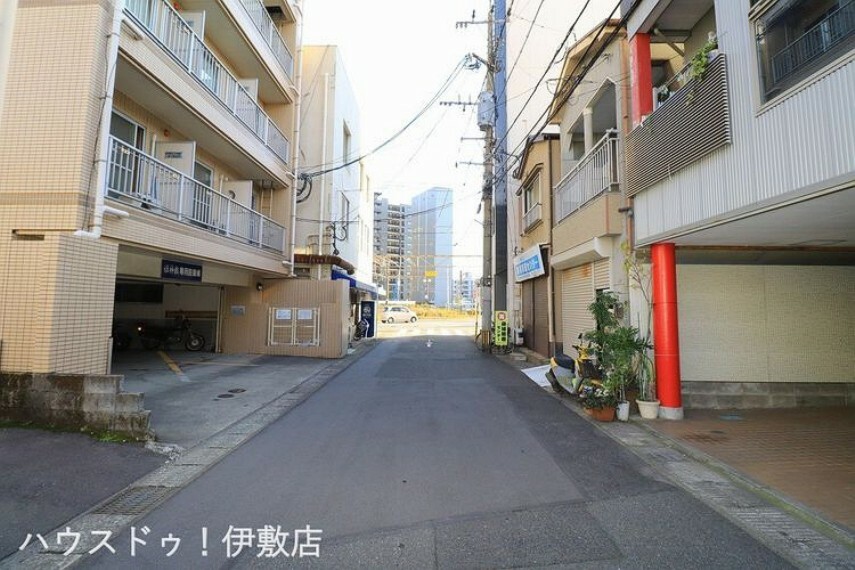 現況写真 前面道路含む現地写真