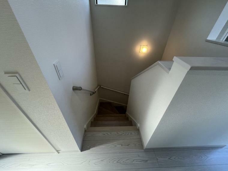 構造・工法・仕様 階段は段数を通常より1段多く段差を低く設定し、 。より安全な階段を追求しました。