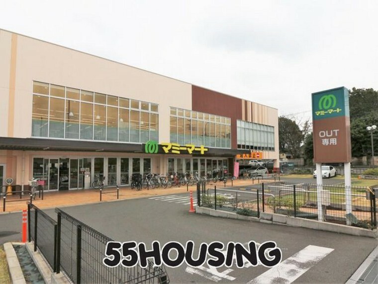 スーパー マミーマート三室山崎店 徒歩9分。
