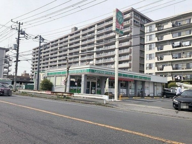 コンビニ ローソンストア100本中山店