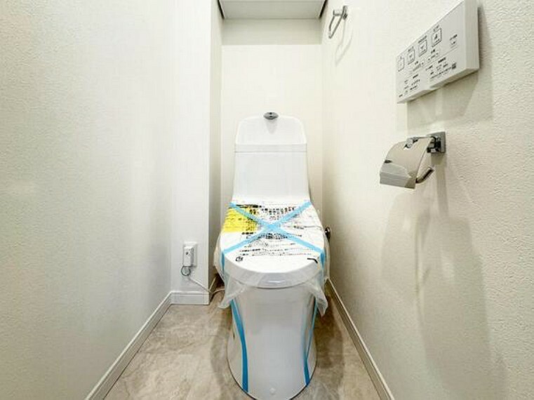 トイレ 無駄のないレイアウトと清潔感、快適な使い勝手が光るトイレ空間です。