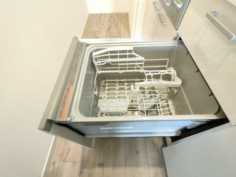 キッチン ・食洗器 食器洗い乾燥機付で食器洗いの日々の煩わしさから解放されます