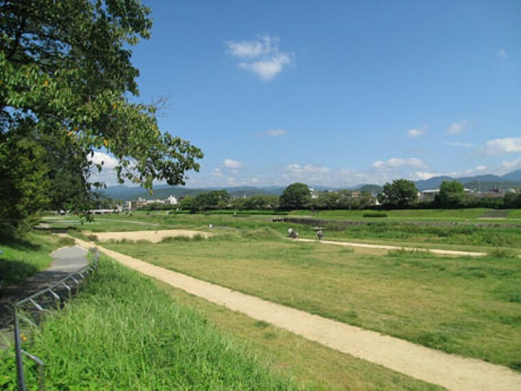 鴨川公園