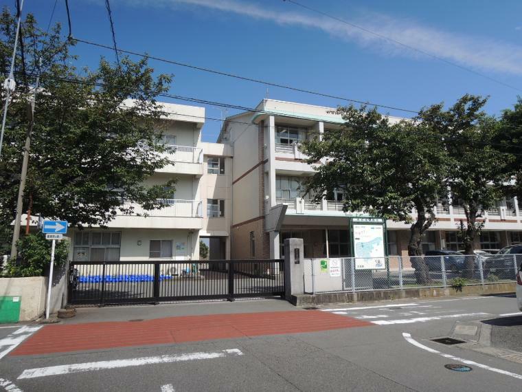 小学校 第四小学校