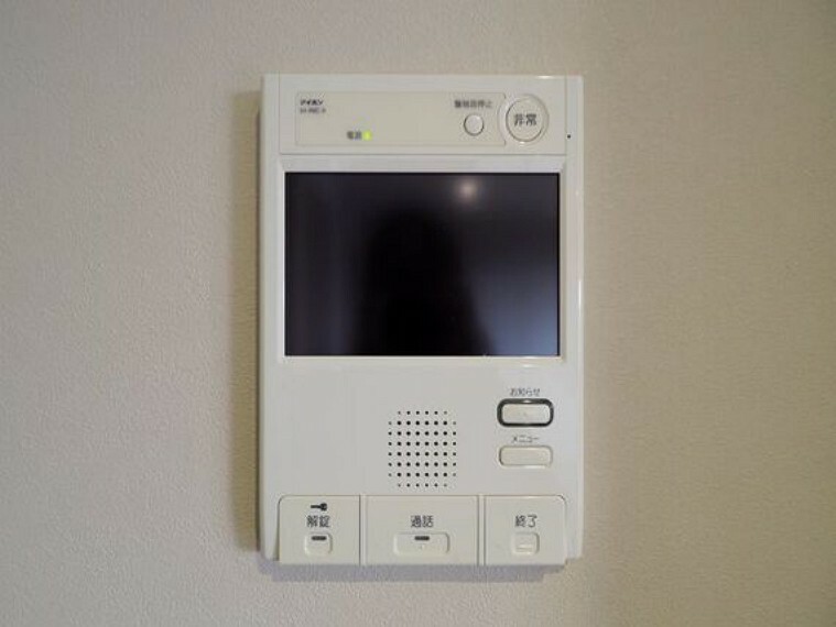 TVモニター付きインターフォン 防犯対策にもなるモニター付きインターホン設置。