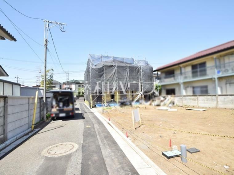 現況写真 接道状況および現場風景　【練馬区石神井町7丁目】建築会社を自由にセレクトできる土地分譲で理想の暮らしを叶えて下さい。平日のご案内も可能です。まずはお気軽にお問合せ下さいませ。　