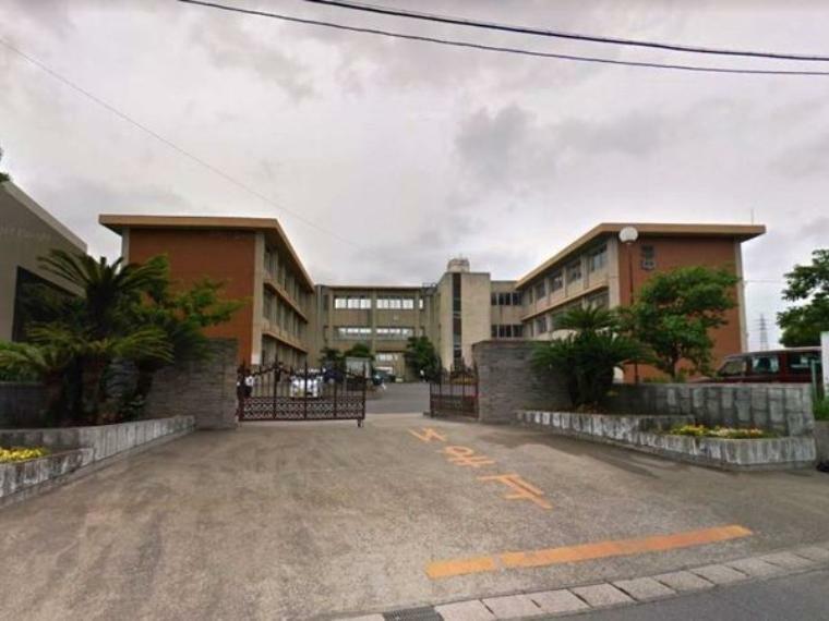 西尾市立平坂中学校（約1,472m）