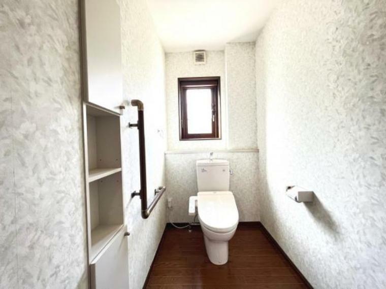 トイレ 1階2階それぞれにトイレがあります。