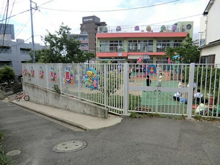 幼稚園・保育園 藤棚幼稚園