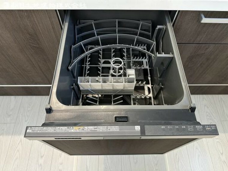 ビルドイン食洗器が標準装備。効率よく家事を進めることができます。