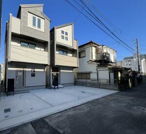 横浜市西区西戸部町2丁目