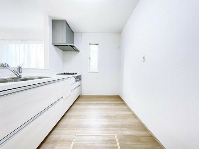 キッチン （キッチンスペース）《完成済みにつきいつでもご見学可能です！》全居室6帖以上の広さを確保しております*