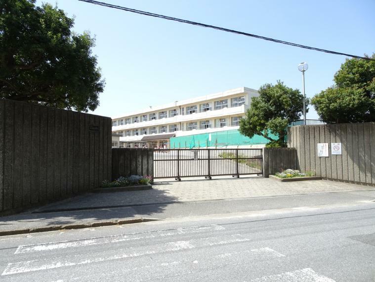 小学校 （袖ケ浦市立 蔵波小学校）徒歩2分