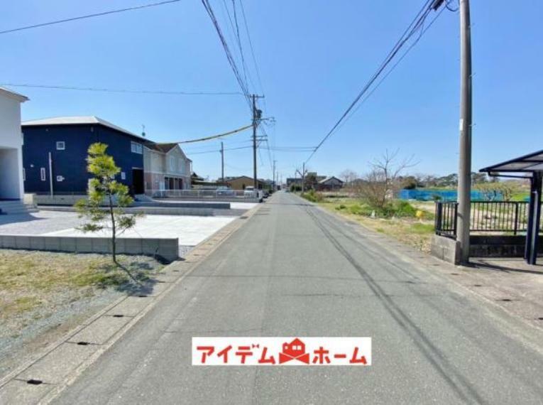 現況写真 住戸の前面道路です。