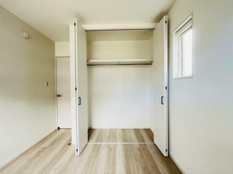 収納 子供部屋収納。収納スペースをしっかり設けることで、お部屋を広く使うことができます。