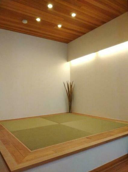 和室 おしゃれな洋風和室は、床下収納付きです。