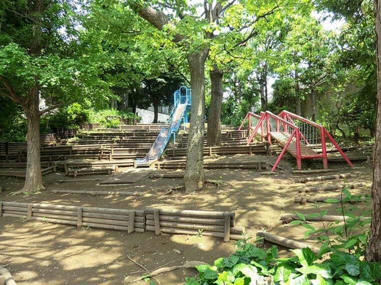 周辺環境:北新宿公園