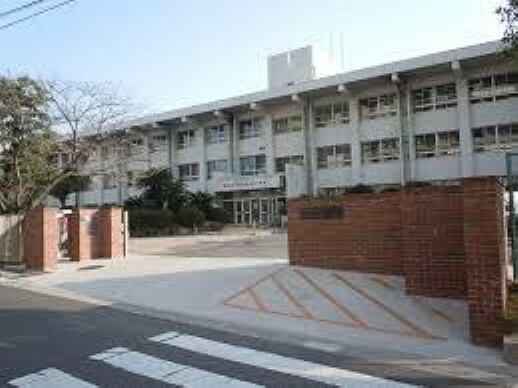 広島市立五日市東小学校（約632m）