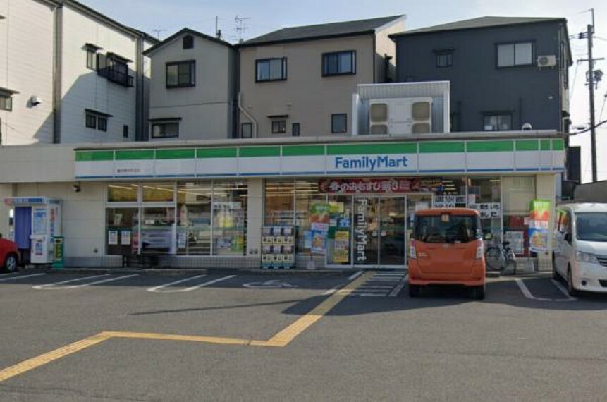 コンビニ ファミリーマート 東大阪中石切店