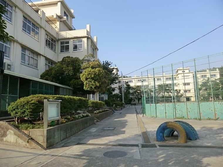 小学校 菅生小学校（菅生小学校まで、徒歩15分です。）