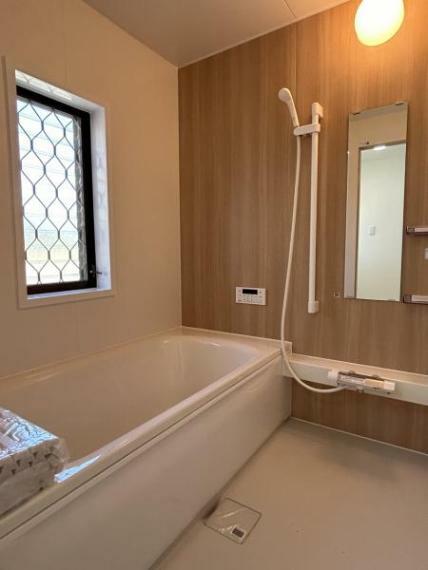 浴室 【リフォーム完成】ハウステック製の新品のお風呂に交換しました。