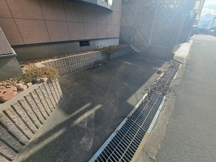 駐車場 多様化する住まいのお悩みを当社へお気軽にご相談下さい