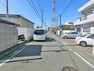 エントランス(外) 前面道路