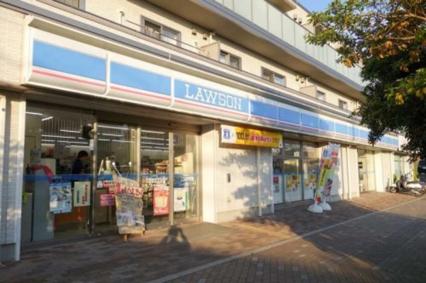 コンビニ 【コンビニエンスストア】ローソン JR河内磐船駅前店まで1123m