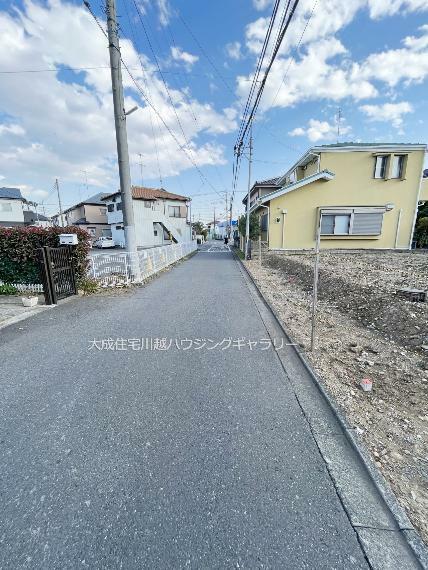 現況写真 3面道路に接道。　現地写真2023.12.7撮影