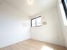 居室　【東久留米市小山5丁目】各居室にはクローゼットを完備し、家具を置くスペースが確保しやすい設計がされております。　