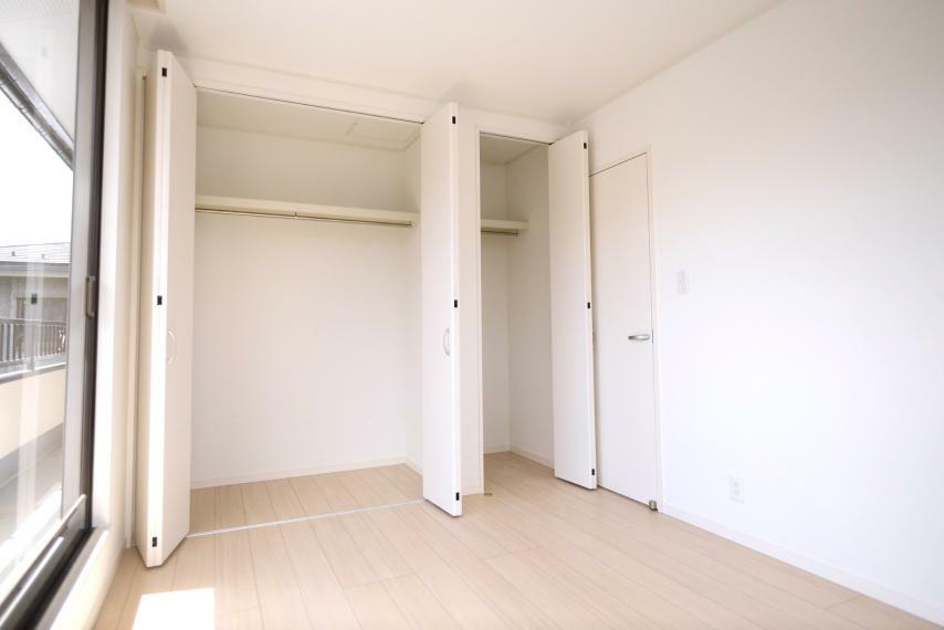 収納 各部屋を最大限に広く使って頂ける様、各洋室に収納付。