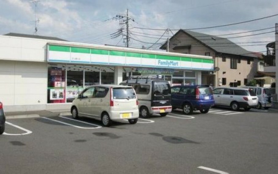 コンビニ 【コンビニエンスストア】ファミリーマート 立川通り店まで445m