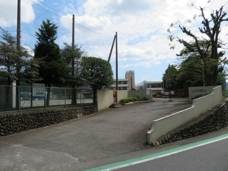 小学校 青梅市立第六小学校