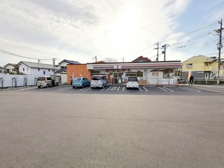 コンビニ セブンイレブン日野本町七丁目店