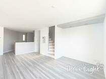 LDKは2階に配置 18帖越えと広々とした空間で、大型の家具等も綺麗に入ります。