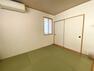 和室 1階約6.8帖の和室です。板の間があり、家具などのでレイアウトがしやすいです。