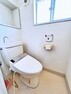 トイレ ～Toilet～トイレは明るい空間で清潔感があります。収納がしっかりあるのが嬉しいですね。
