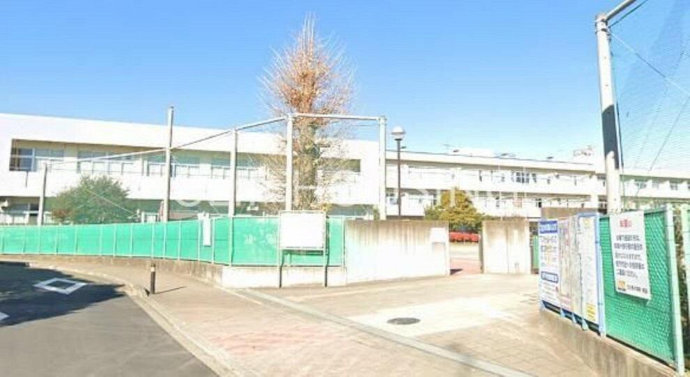 小学校 伊勢原市立比々多小学校 徒歩11分。