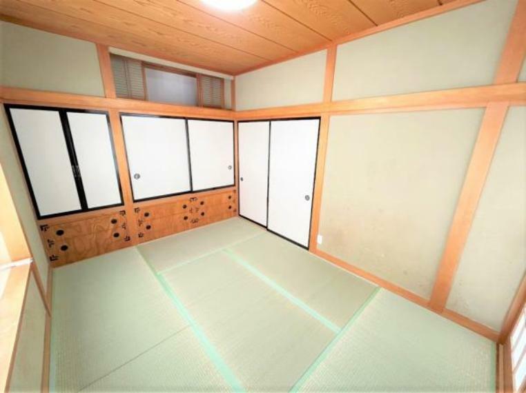 和室 【リフォーム済】1階和室は畳を表替えし、障子と襖は張替えました。