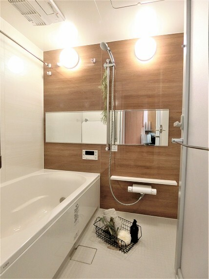 1418タイプの浴室には雨の日に便利な浴室換気乾燥機つき